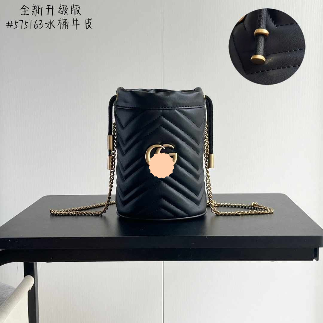 Designer handbag pre-order / 1:1 quality / turnaround time 2-4 weeks / size 19*17cm